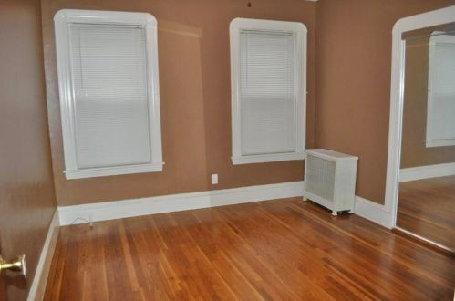 68 Windsor St, Worcester MA 01605-2141 exterior