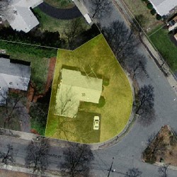 33 Maynard St, Newton MA  02465-1343 aerial view