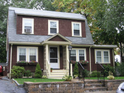 122 Adena Rd, Newton, MA 02465-1620