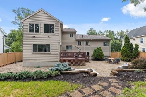 411 Parker St, Newton MA 02459-2545 exterior