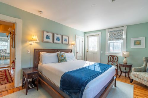 407 Old Harbor Rd, Chatham MA 02633-2375 exterior