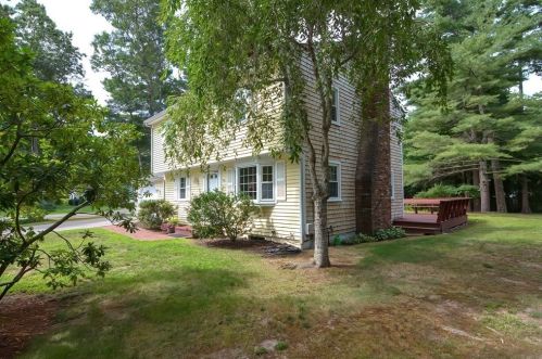 10 Woodville Way, Wareham, MA 02571-1426