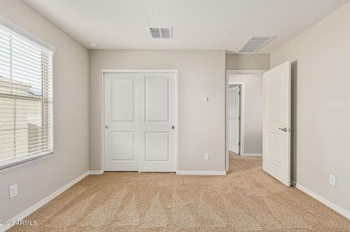 3924 79th Ln, Phoenix AZ  85043 exterior