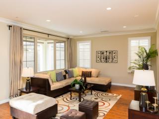 50 Gardenstone Path, Irvine CA  92620-3690 exterior