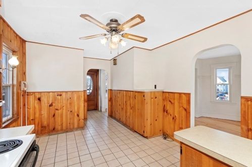 25 Edith St, Everett MA 02149-1718 exterior