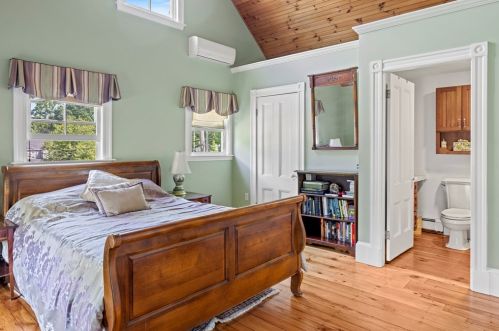 1358 Washington St, Canton MA 02021-2131 exterior