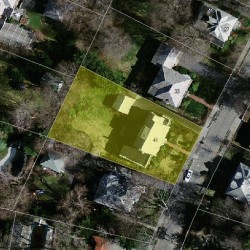 41 Nobscot Rd, Newton MA  02459-1322 aerial view