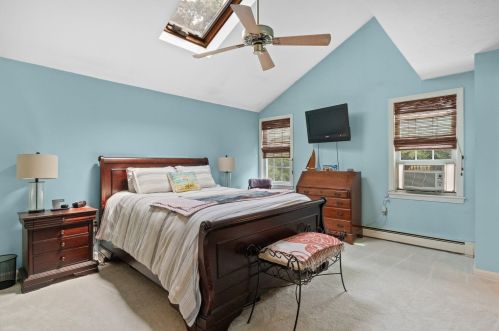 37 Howard Dr, Plymouth MA 02360-4272 exterior