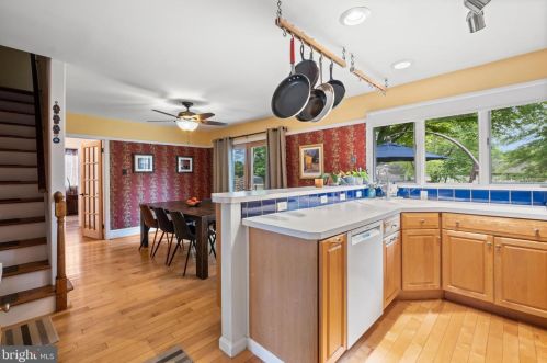 12 Beech Pl, West Deptford NJ 08096-3312 exterior