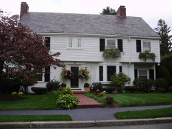 51 Fairlee Rd, Newton, MA 02468-2040