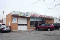 441 Watertown St, Newton, MA 02458-1113