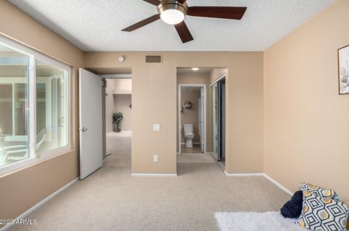 7009 42 Pl, Phoenix AZ 85050-8720 exterior