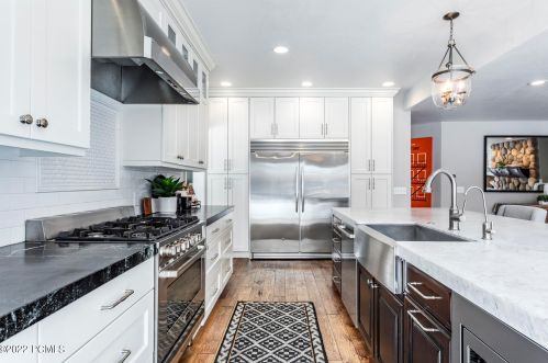 1682 Cutter Ln, Park City UT 84098-7518 exterior