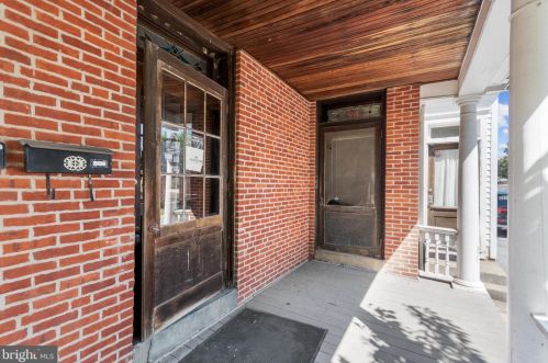 48 Newton Ave, West Deptford NJ 08096-4610 exterior