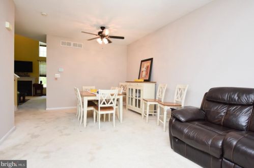 116 Cypress Ct, West Deptford NJ  08096-5154 exterior