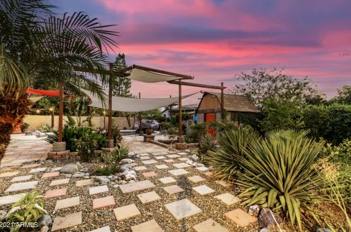 18824 30th St, Phoenix AZ  85050-3412 exterior