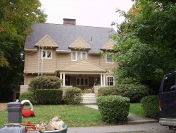 58 Plainfield St, Newton, MA 02468-1618