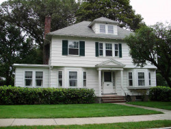 290 Woodland Rd, Newton, MA 02466-2715