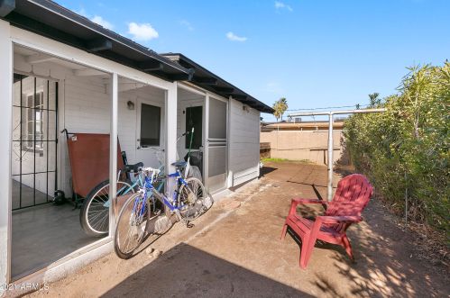 3813 9th Pl, Phoenix AZ 85022-2642 exterior