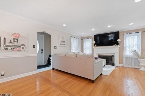 34 Maier St, Belleville NJ 07109-2059 exterior