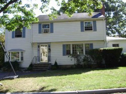 12 Milo St, Newton, MA 02465-1012