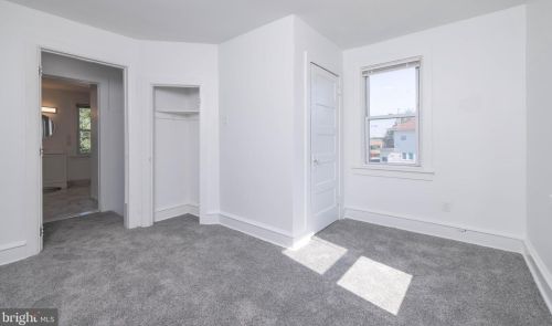 1022 Penn Line Rd, West Deptford NJ 08066-1075 exterior