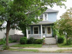 301 Derby St, Newton, MA 02465-1047