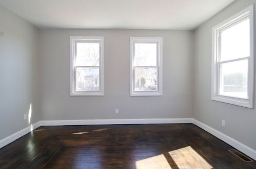 8 Conner Ave, Montgomery MA 01085-2325 exterior