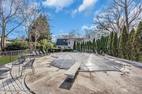 130 Rumson Pl, Little Silver NJ  07739-1044 exterior