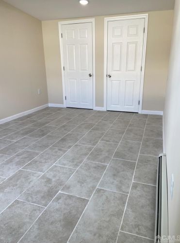 321 Pershing Ave, Carteret NJ  07008-3024 exterior