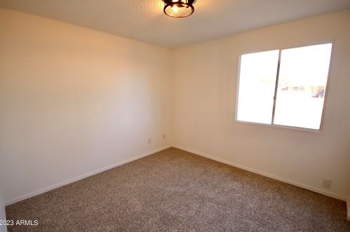 3024 64 Dr, Phoenix AZ 85033-4507 exterior