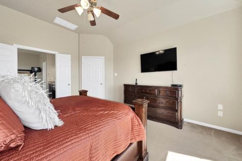 6303 Carnaby Ln, Richmond TX 77471-4588 exterior