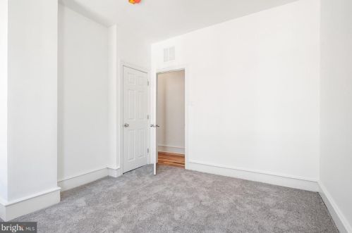 6328 Camac St, Philadelphia PA  19141-3312 exterior