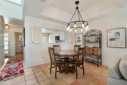 6123 28th Pl, Phoenix, AZ 85016-2149