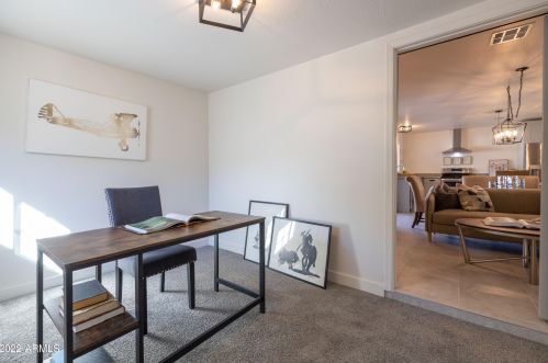 6932 Beatrice St, Phoenix AZ 85043-2397 exterior