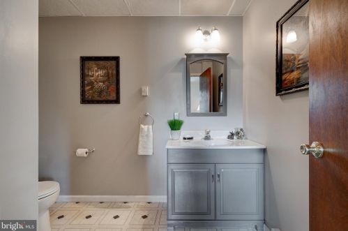 1157 Mantua Pike, West Deptford NJ 08097-1229 exterior