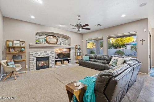 35513 31st Dr, Phoenix AZ  85086-2111 exterior