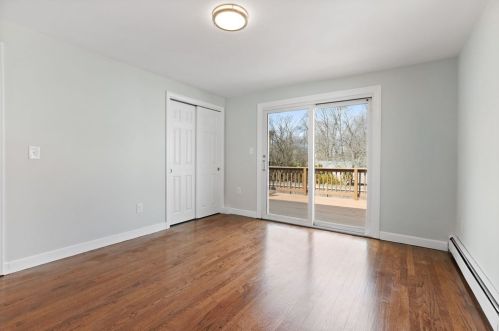 31 Jersey St, Dedham MA  02026-4942 exterior