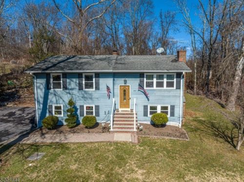 370 Shire Rd, Milford NJ  08848-1720 exterior