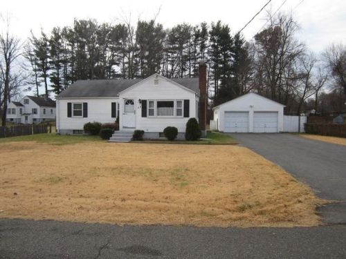17 Simpson Cir, Agawam, MA 01001-3323