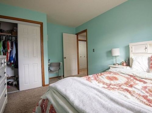 25 Mockingbird Ln, Montgomery MA 01085-1700 exterior