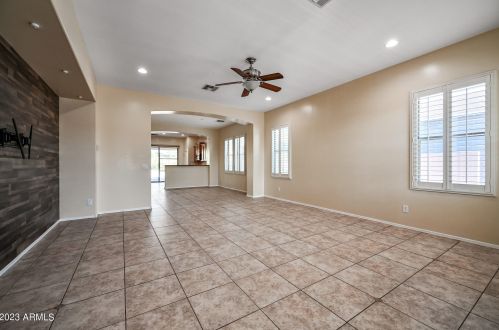 7723 39th Way, Phoenix AZ  85042-9663 exterior