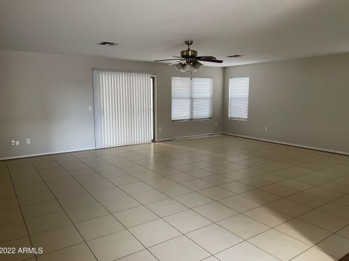 3142 Cavedale Dr, Phoenix AZ  85083-8636 exterior