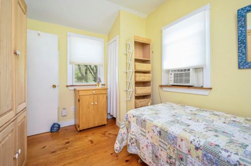 76 Hay Rd, Eastham MA 02642-3268 exterior