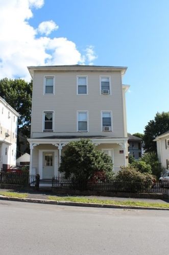 19 Suffield St, Worcester MA 01610-1973 exterior