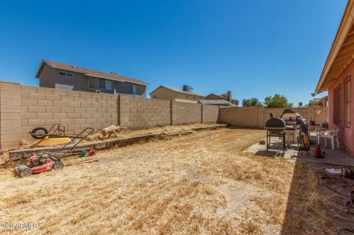 8914 Cambridge Ave, Phoenix AZ 85008-1215 exterior