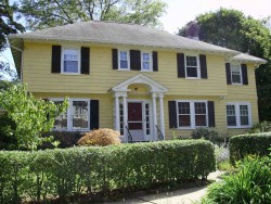 30 Chaske Ave, Newton, MA 02466-1122