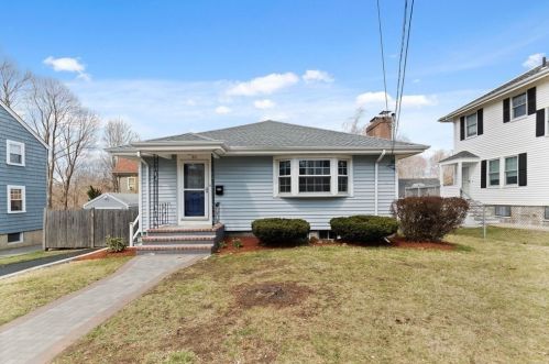 31 Jersey St, Dedham MA  02026-4942 exterior