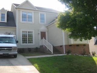5001 Bridgewood Dr, Durham NC  27713-8128 exterior