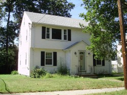 51 Underwood Ave, Newton, MA 02465-1023